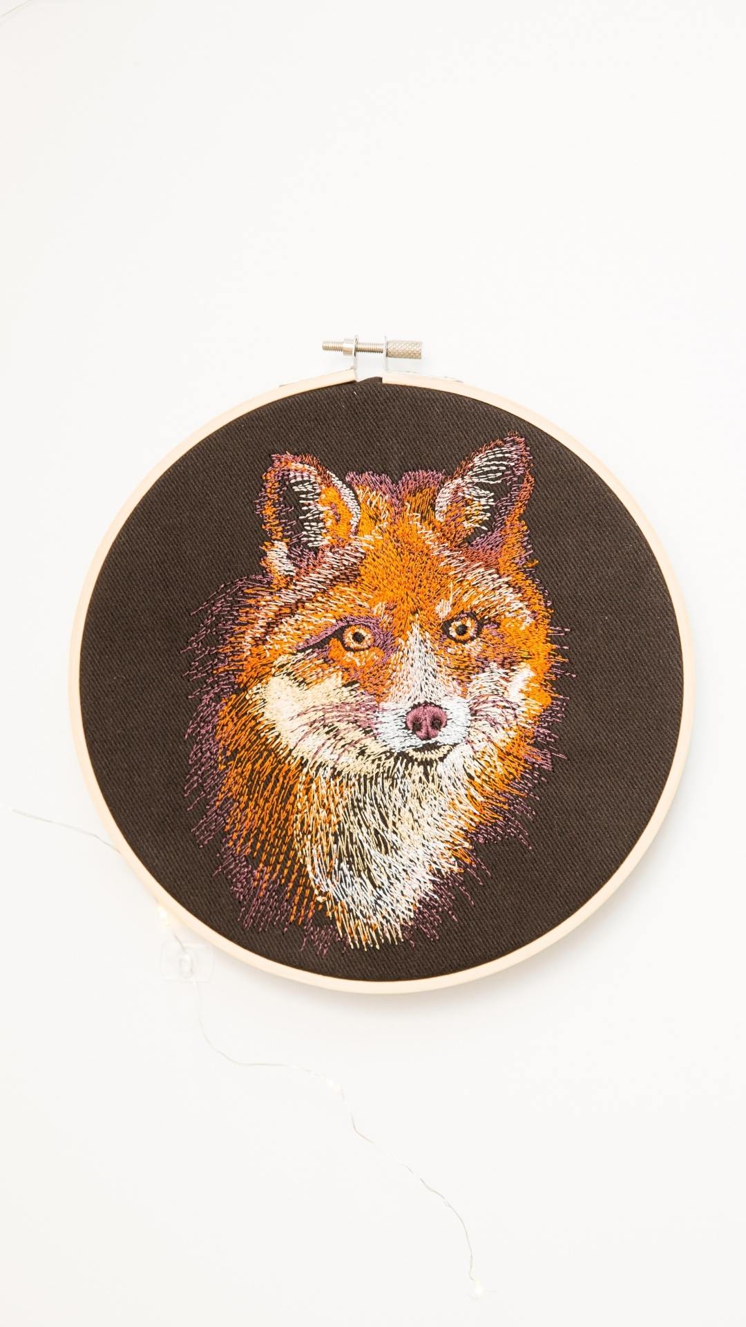 haftowany lis w tamborku