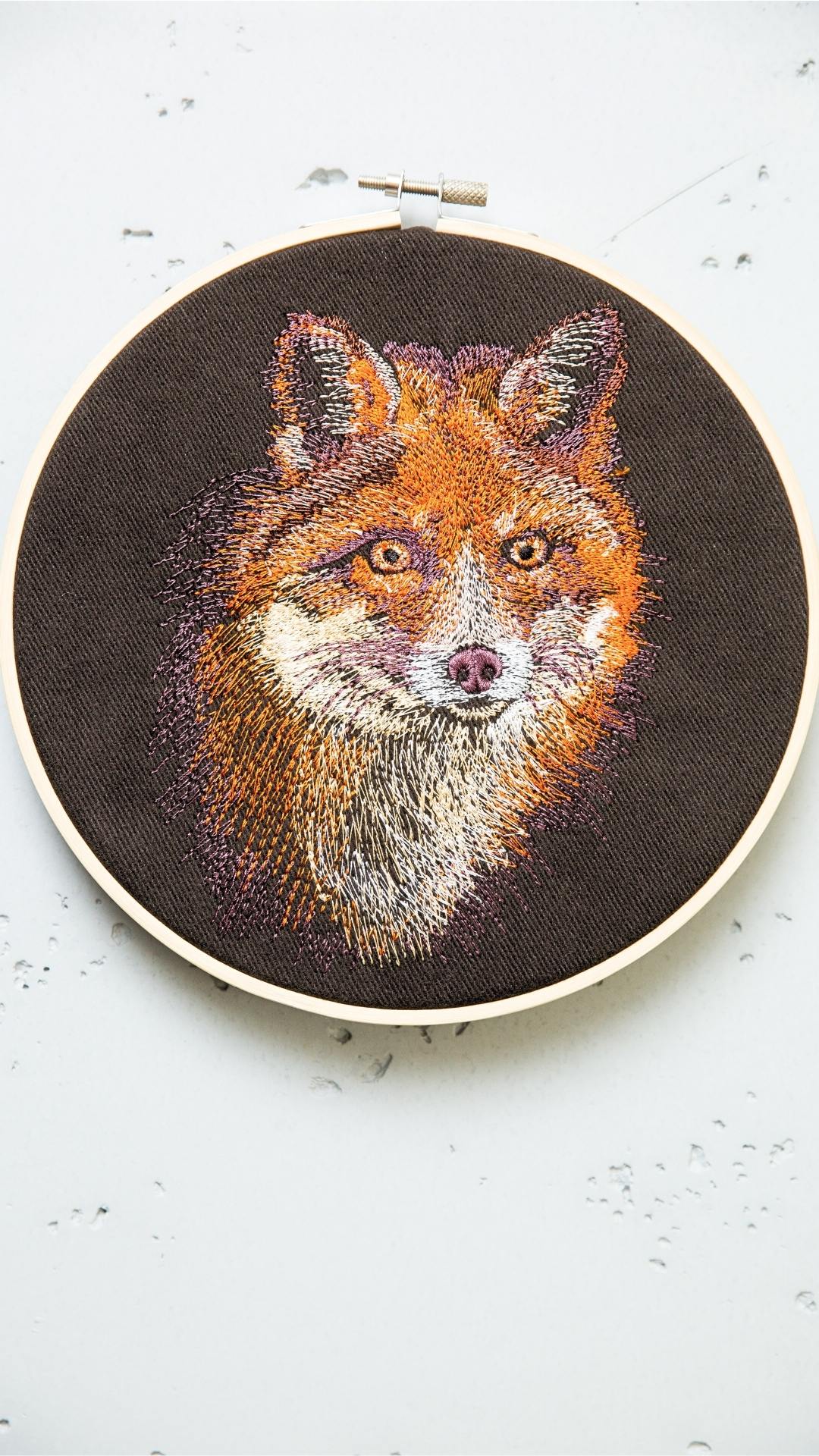 haftowany lis w tamborku