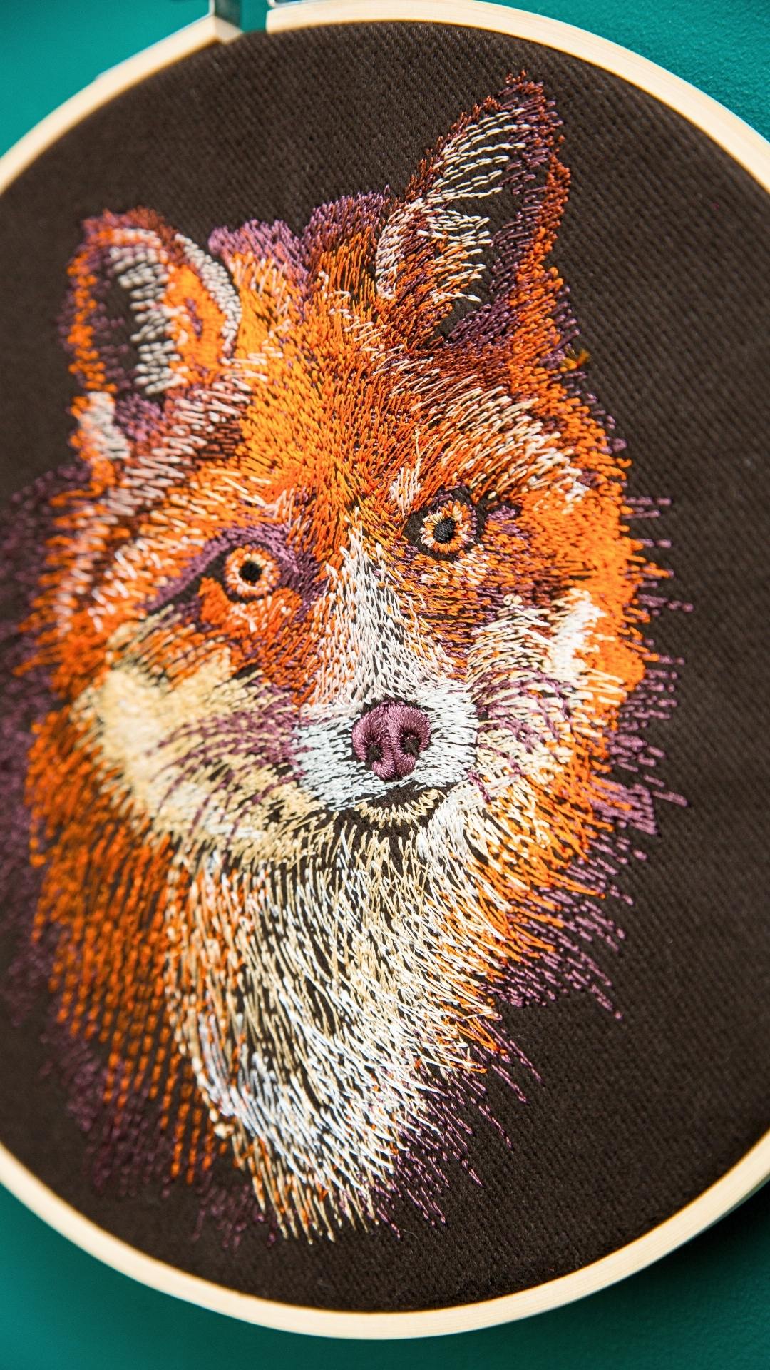 haftowany lis w tamborku