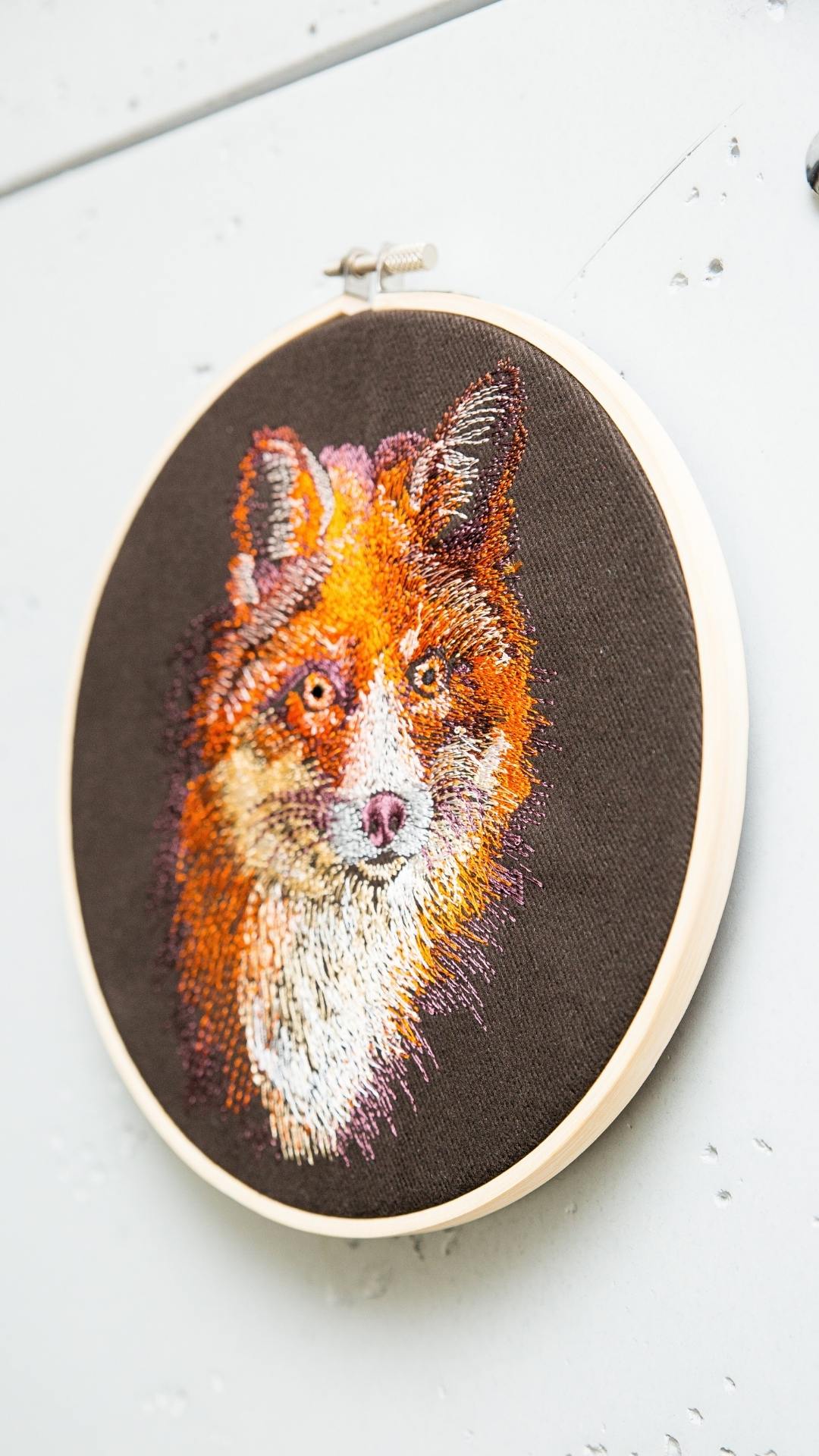 haftowany lis w tamborku