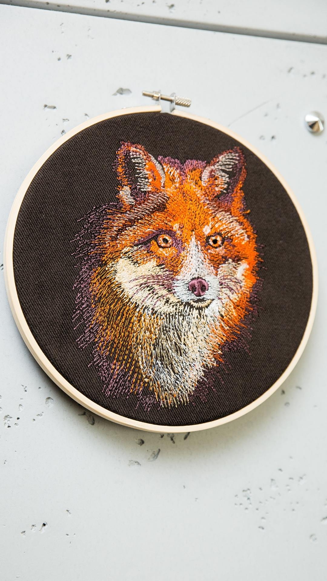 haftowany lis w tamborku