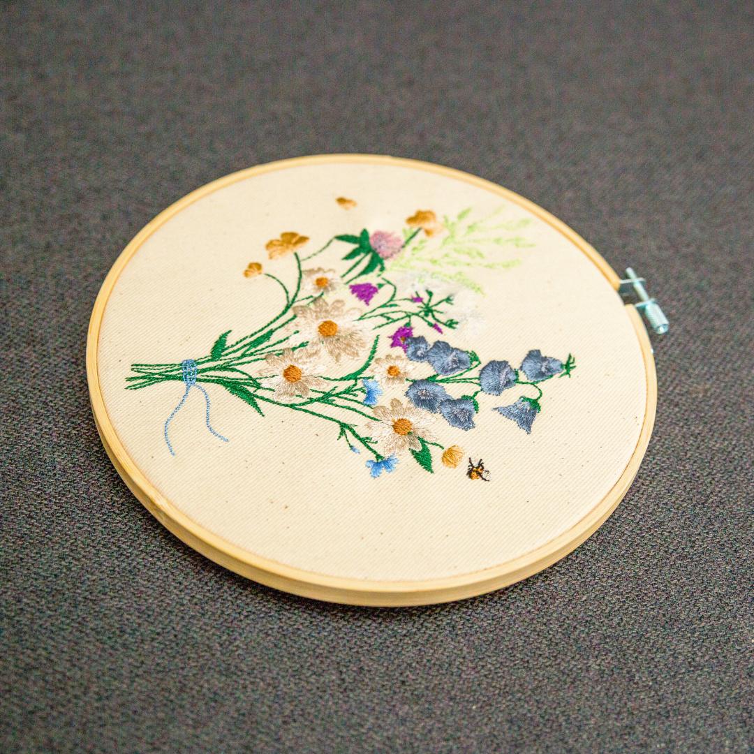Bukiet polnych kwiatów Jagna - haft w tamborku 20 cm