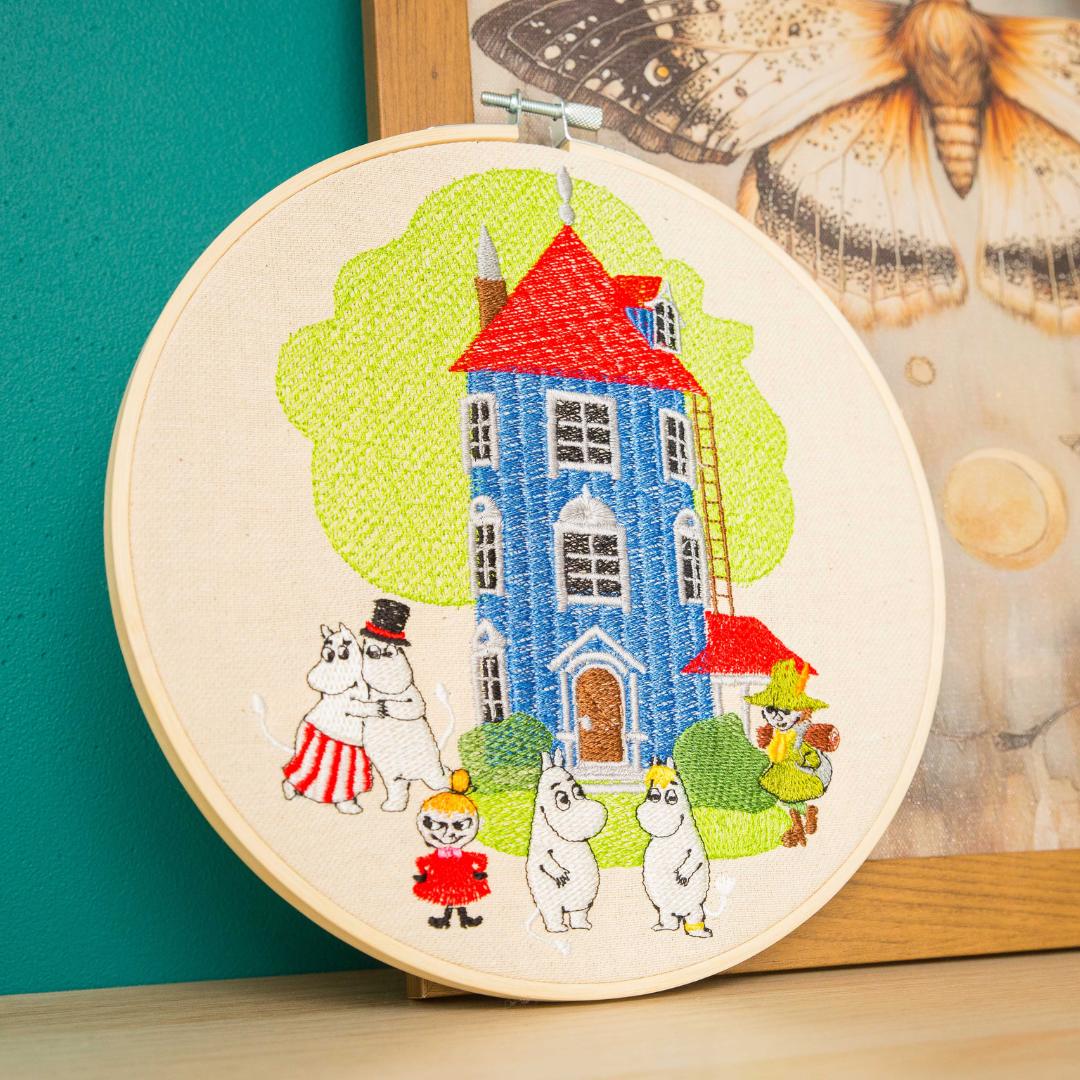 Dolina Muminków, haft w tamborku 20 cm