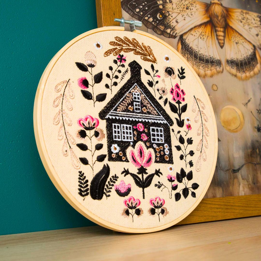 Sielska chata – haft w tamborku 20 cm