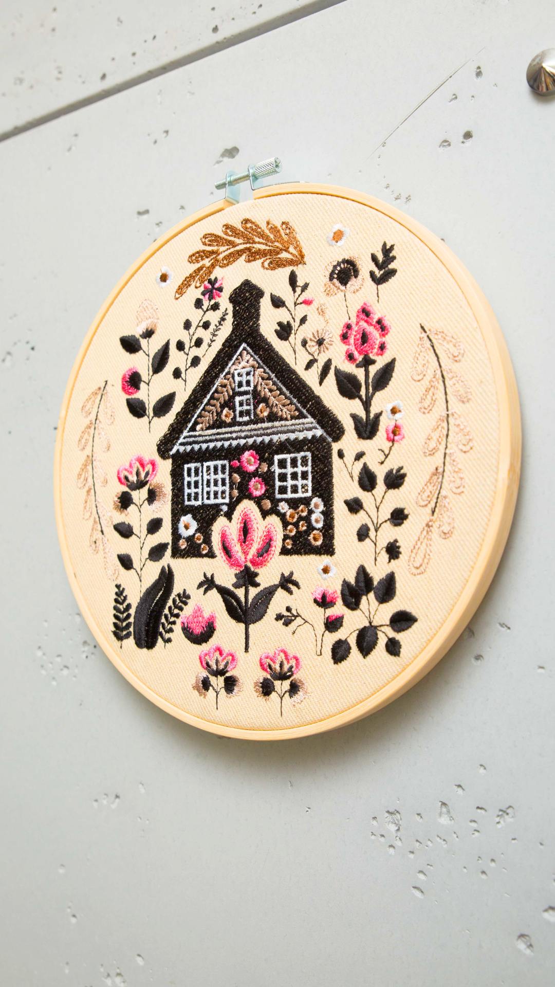 Sielska chata - haft w tamborku 20 cm