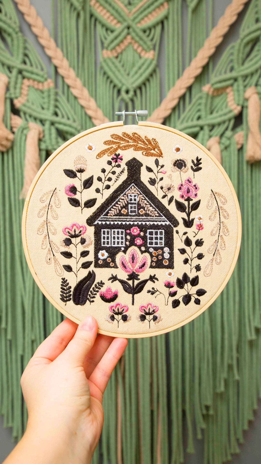 Sielska chata - haft w tamborku 20 cm