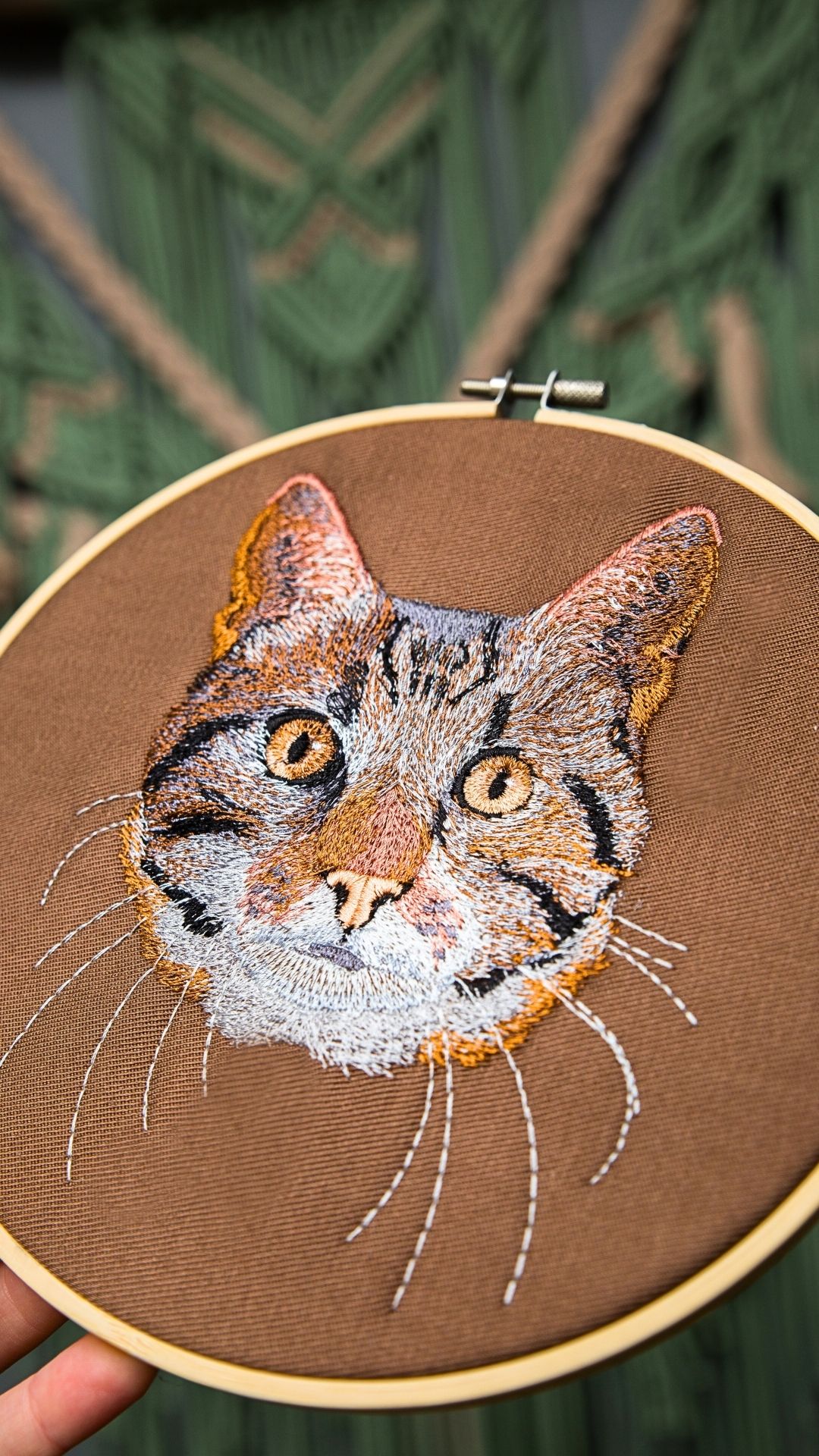 pion haft w tamborku