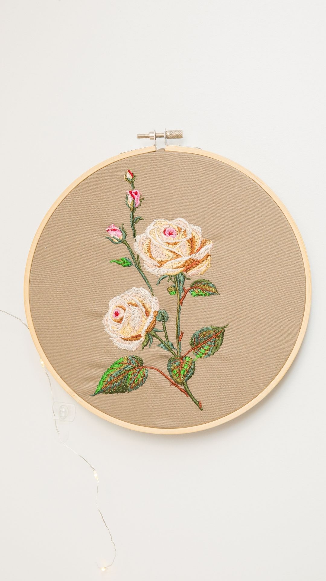 Róże - haft w tamborku 20 cm