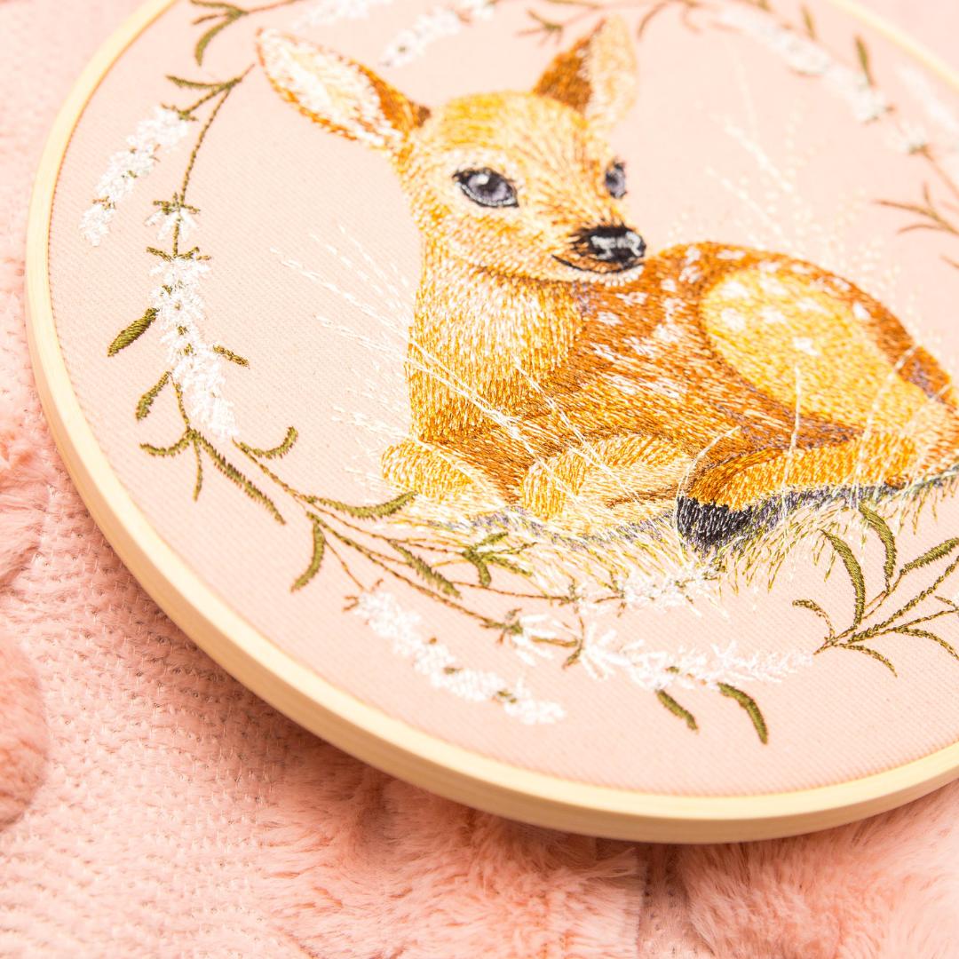 Sarenka pink, haft w tamborku 20 cm