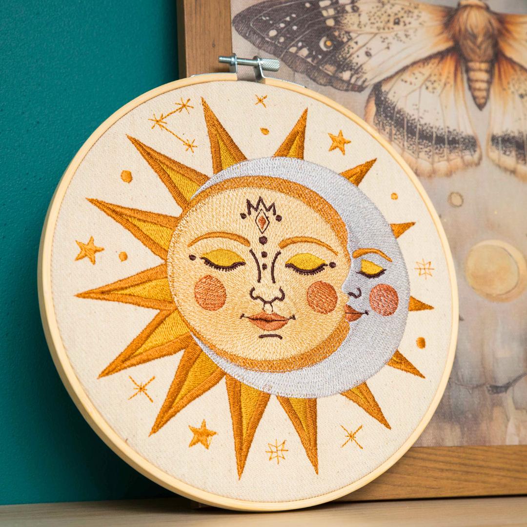 Słońce i księżyc, light, haft w tamborku 20 cm