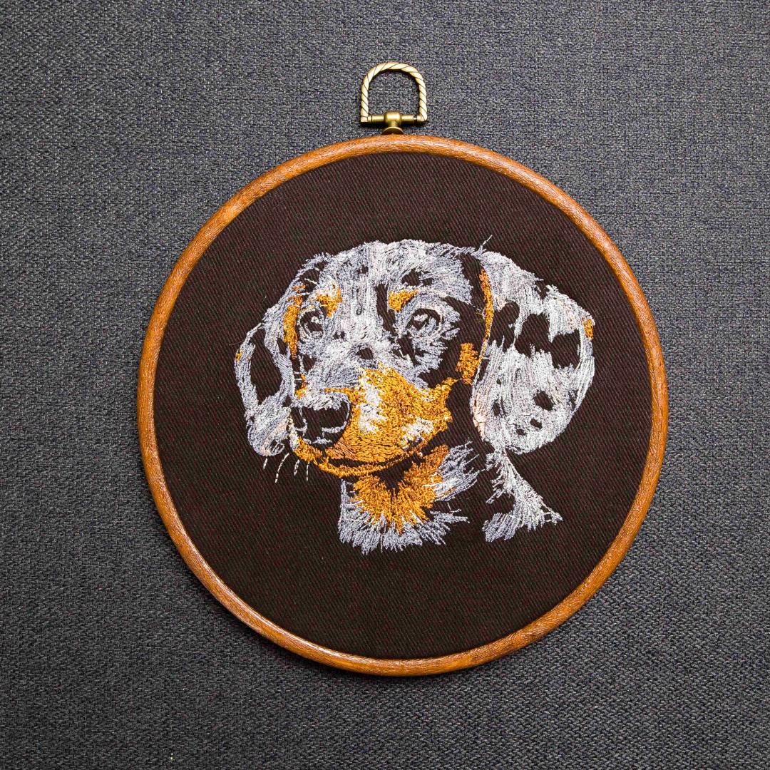 Jamnik – haft w tamborku 20 cm