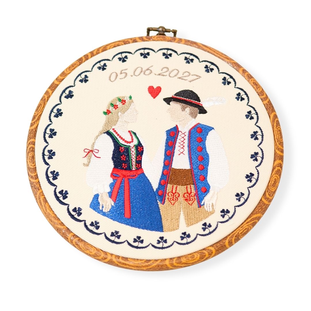 Personalizowana pamiątka ślubna/zaręczynowa, Para Góralska,haft w oprawie o średnicy ok 20 cm