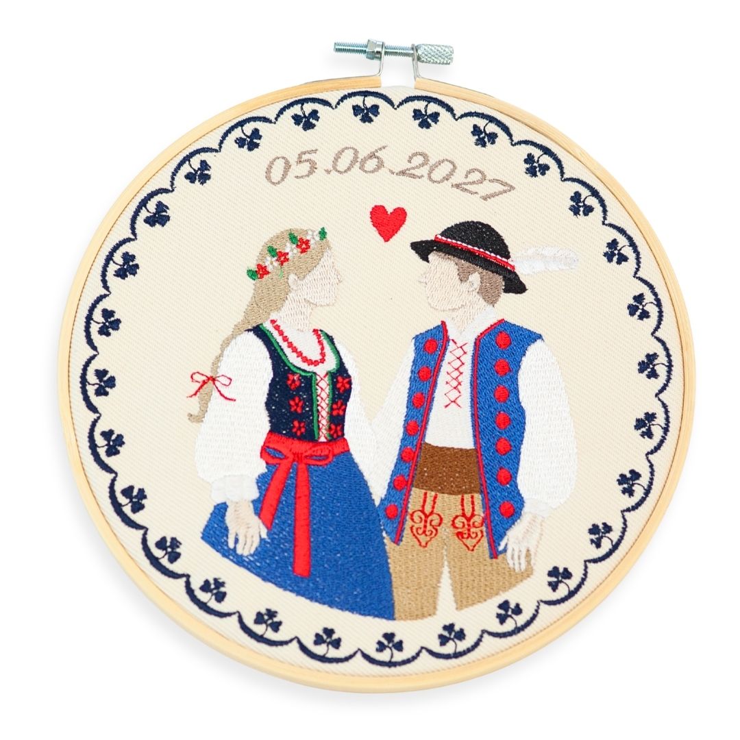 Personalizowana pamiątka ślubna/zaręczynowa, Para Góralska,haft w oprawie o średnicy ok 20 cm