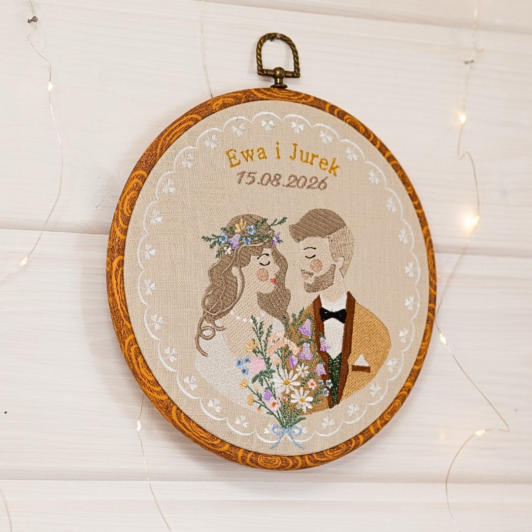 Haft ślubny w tamborku 20 cm, indywidualna pamiątka ślubna 35