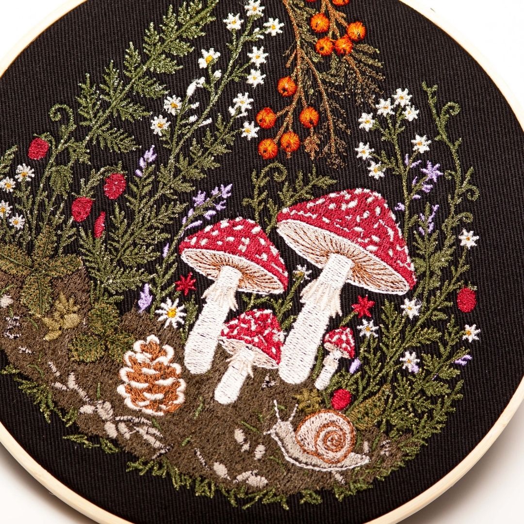 Jesienne muchomory, haft w tamborku 20 cm